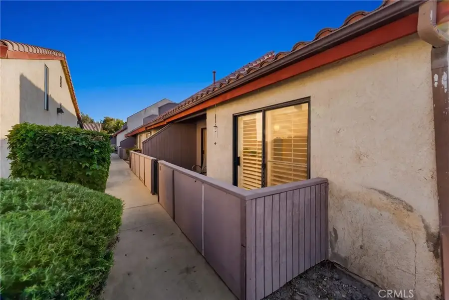 43334 32nd Street West #10, Lancaster, CA 93536 - #3