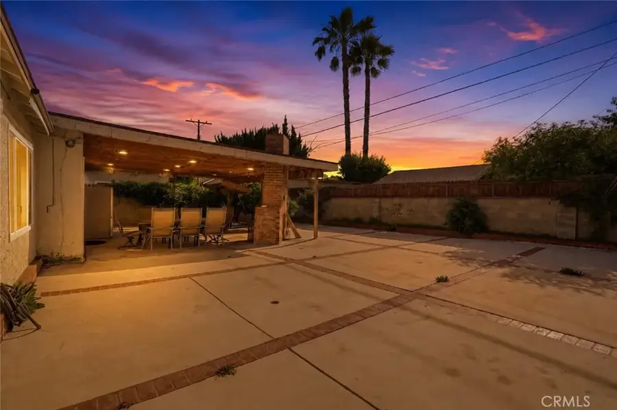 6949 Aura Avenue, Reseda, CA 91335 - #2