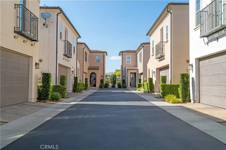 21737 Propello, Saugus, CA 91350 - #2