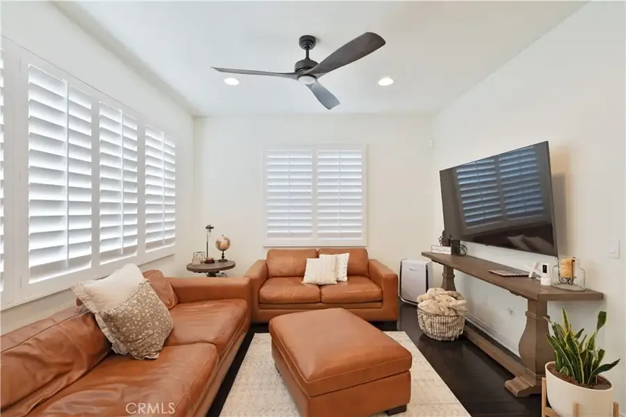 21737 Propello, Saugus, CA 91350 - #3