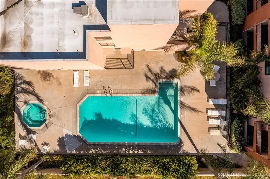 6815 Remmet #109, Canoga Park, CA 91303 - #2