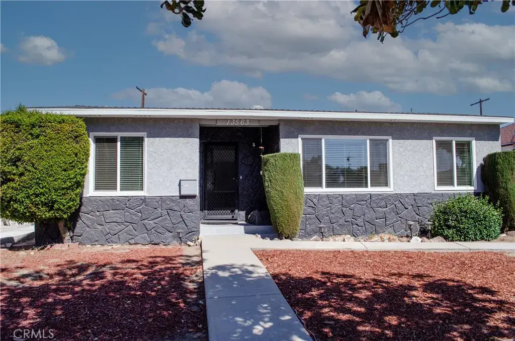 13563 Montague, Arleta, CA 91331 - #1