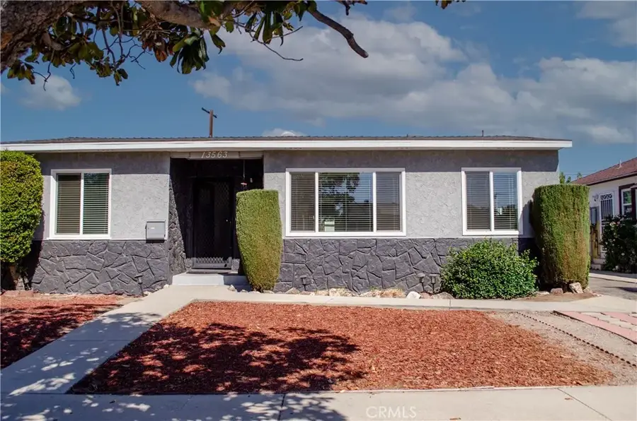 13563 Montague, Arleta, CA 91331 - #2