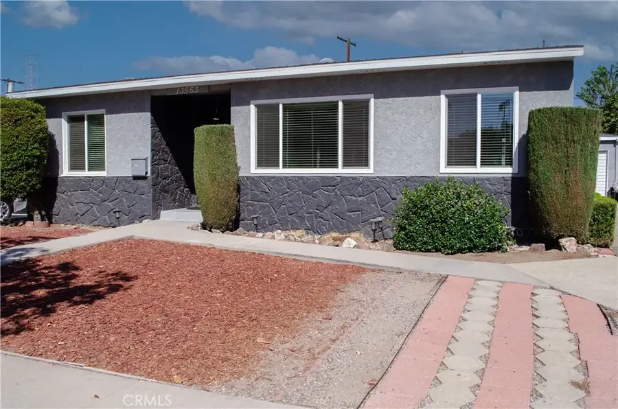13563 Montague, Arleta, CA 91331 - #3