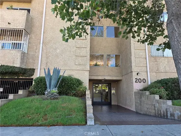 200 S Reno #102, Los Angeles, CA 90057