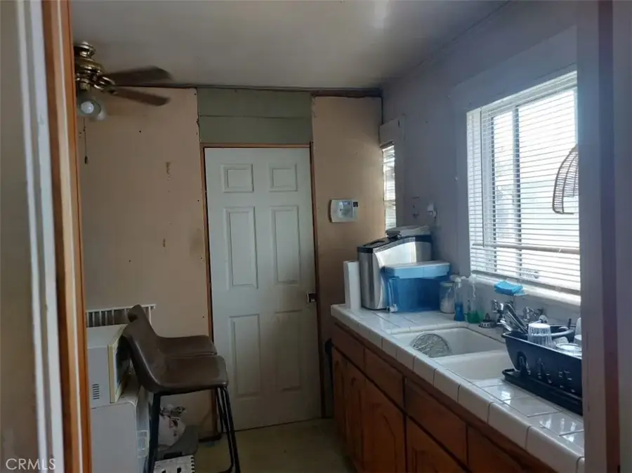 6410 7th, Los Angeles, CA 90043 - #3