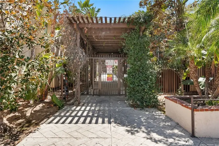 18350 Hatteras Street #178, Tarzana, CA 91356 - #2
