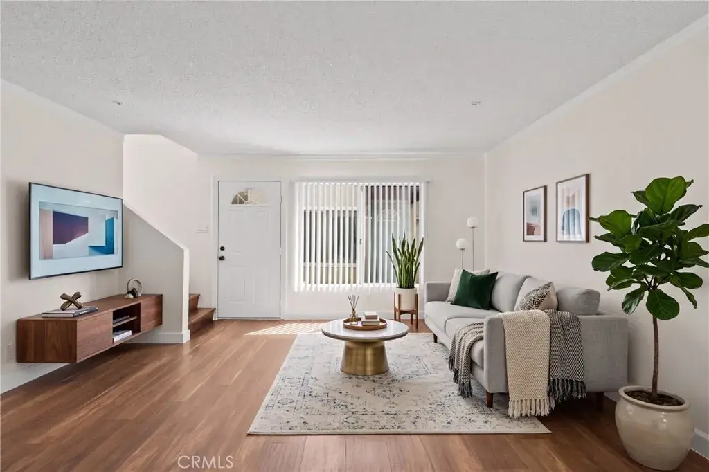 8800 Burnet Avenue #7, North Hills, CA 91343 - #1