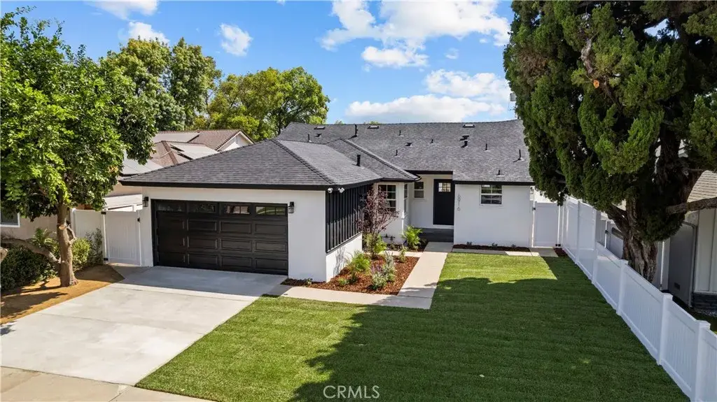 6916 Bianca, Lake Balboa, CA 91406 - #1
