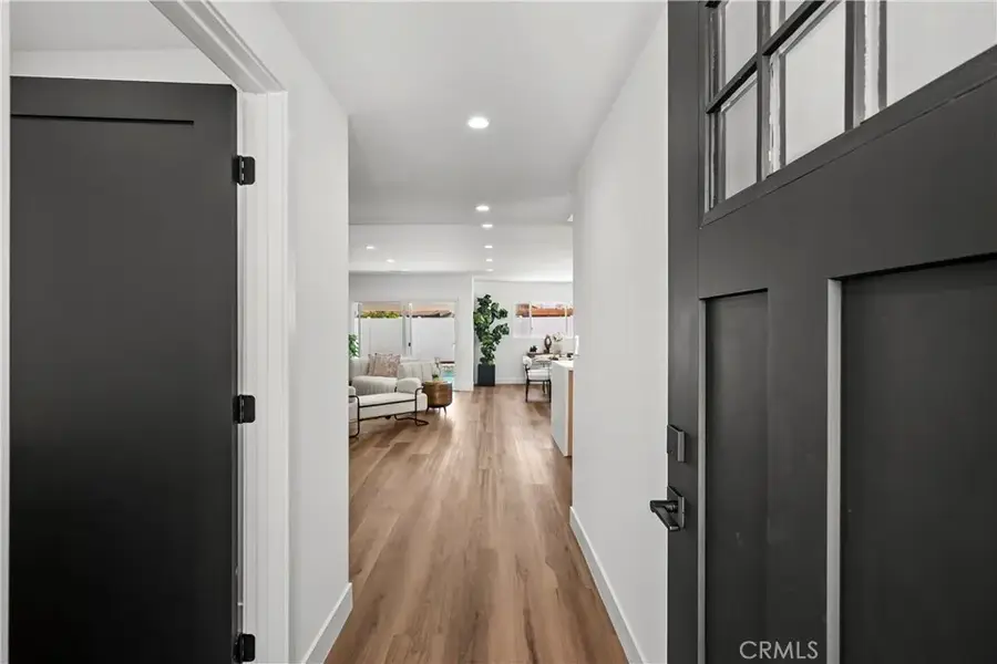6916 Bianca, Lake Balboa, CA 91406 - #3