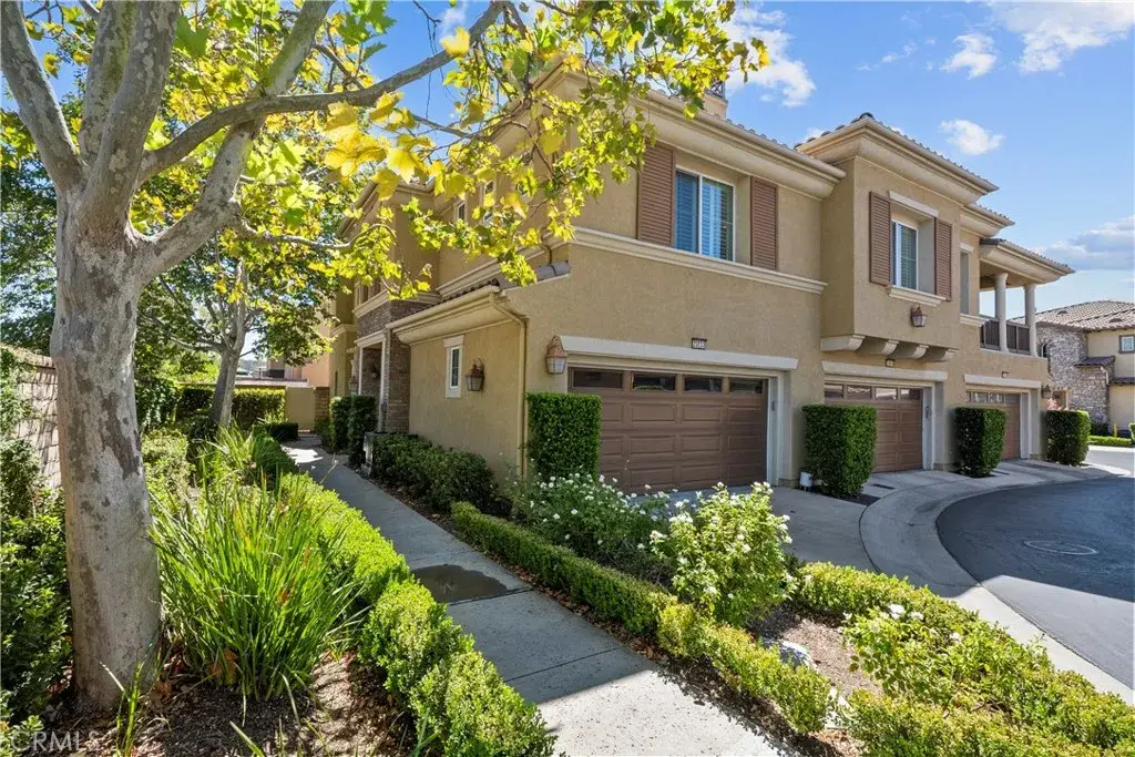23833 Toscana, Valencia, CA 91354 - #1