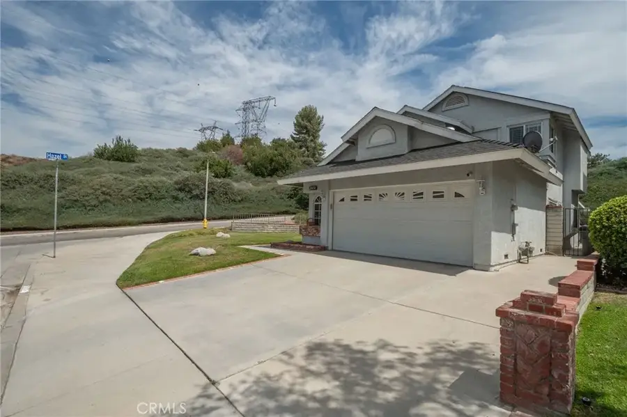 28454 Evergreen, Saugus, CA 91390 - #2