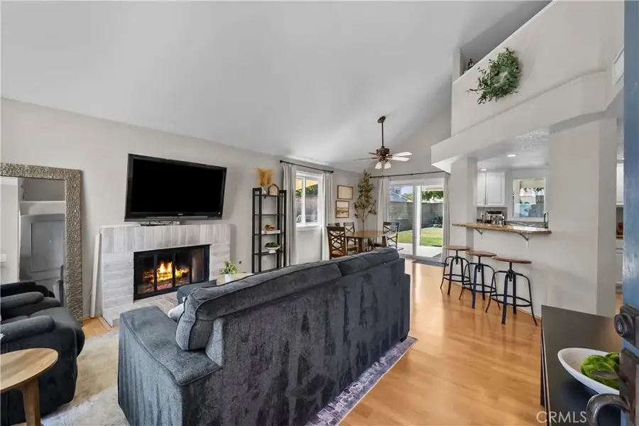 27631 Buckskin, Castaic, CA 91384 - #2