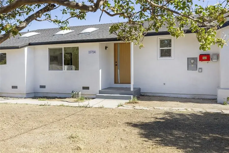15724 Chase Street, North Hills, CA 91343 - #2
