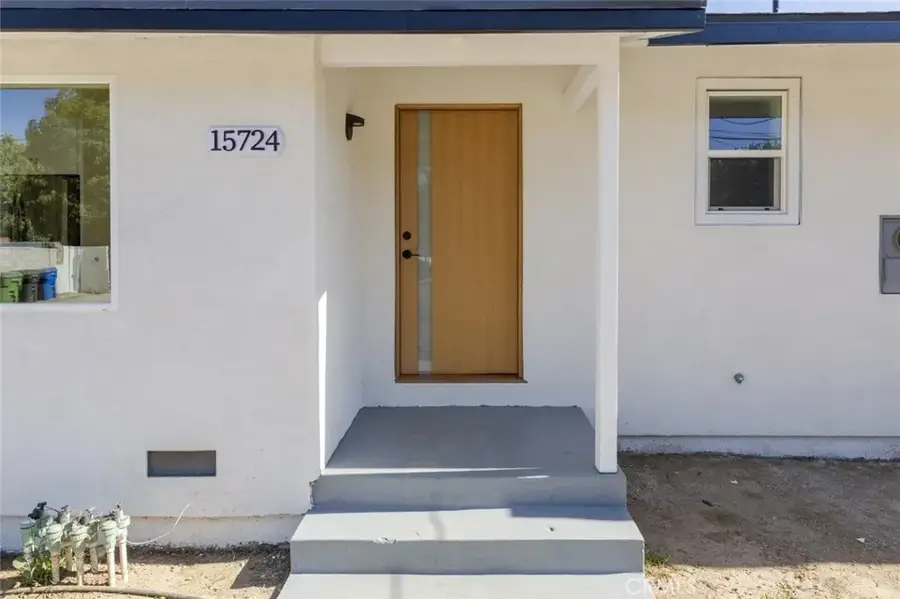 15724 Chase Street, North Hills, CA 91343 - #3