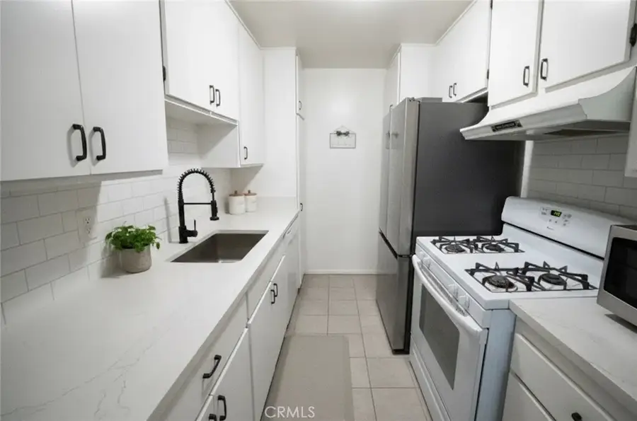 5700 Etiwanda Avenue #149, Tarzana, CA 91356 - #3