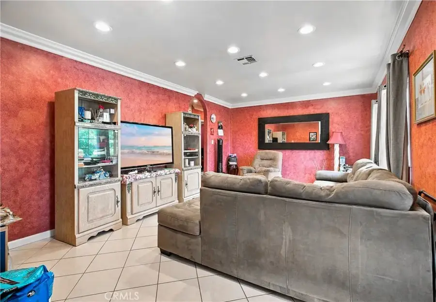 6846 Jellico Avenue, Van Nuys, CA 91406 - #3