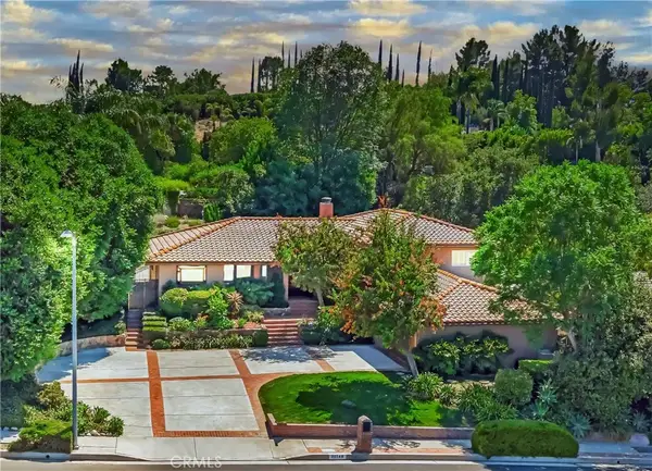 22548 Waterbury, Woodland Hills, CA 91364