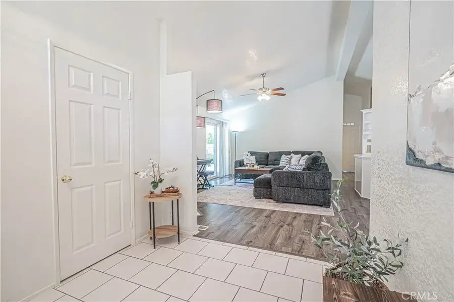 20160 Summit View Drive, Canyon Country, CA 91351 - #3