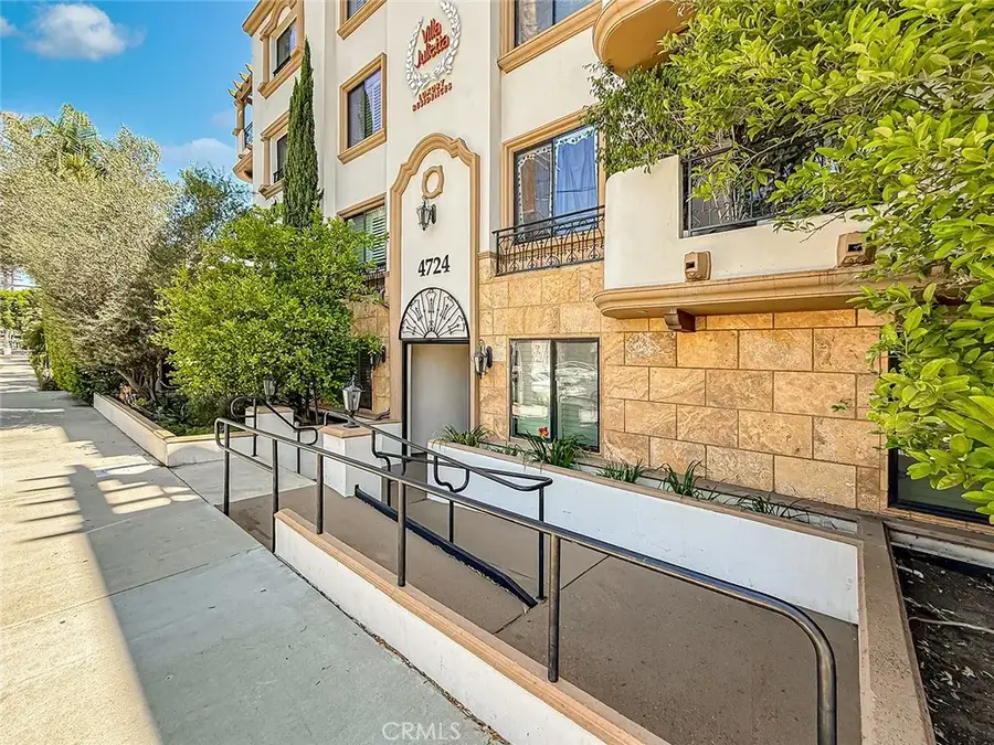 4724 Kester #109, Sherman Oaks, CA 91403 - #2