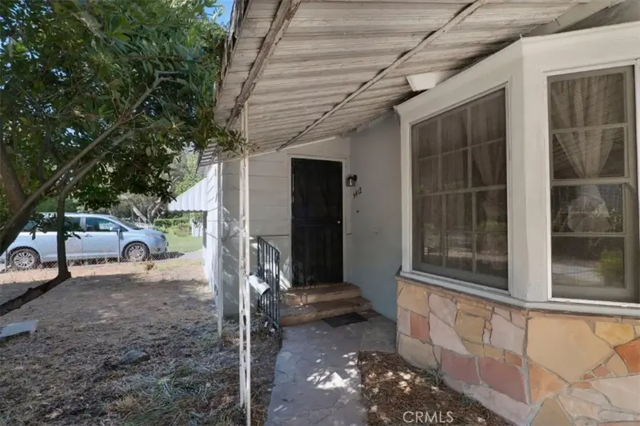 5412 Ben Avenue, Valley Village, CA 91607 - #2