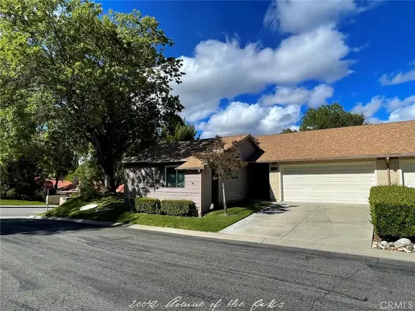 20042 Avenue Of The Oaks, Newhall, CA 91321