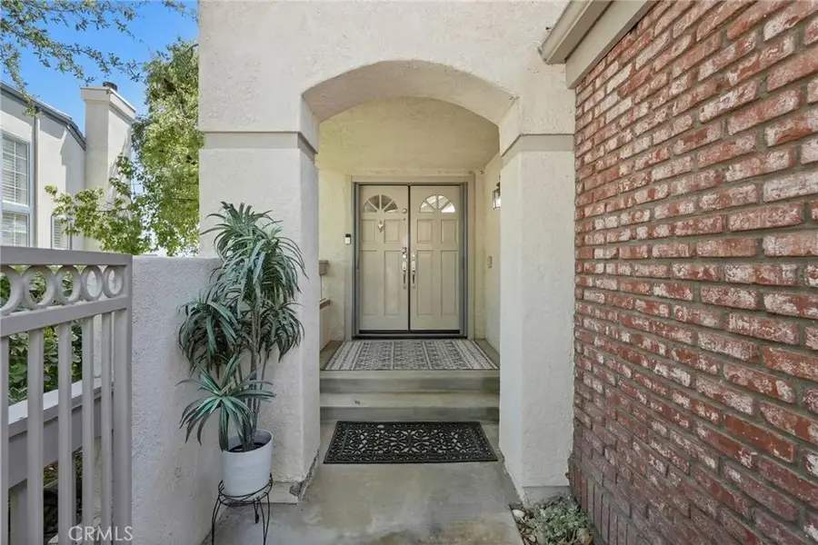 24406 Hampton Drive #B, Valencia, CA 91355 - #3