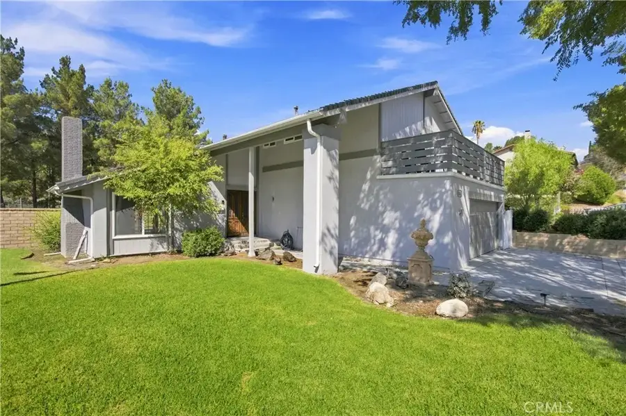 23002 La Granja, Valencia, CA 91354 - #2