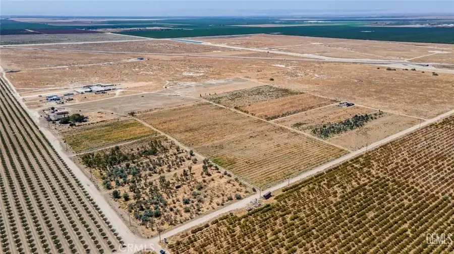 28197 Woollomes, Wasco, CA 93280 - #2