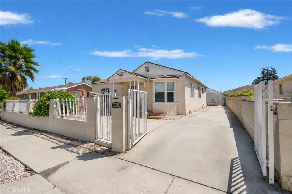 11216 Erwin Street, North Hollywood, CA 91606 - #1