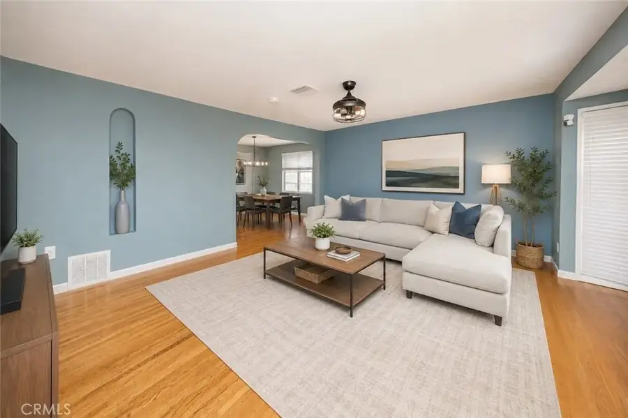 11216 Erwin Street, North Hollywood, CA 91606 - #3