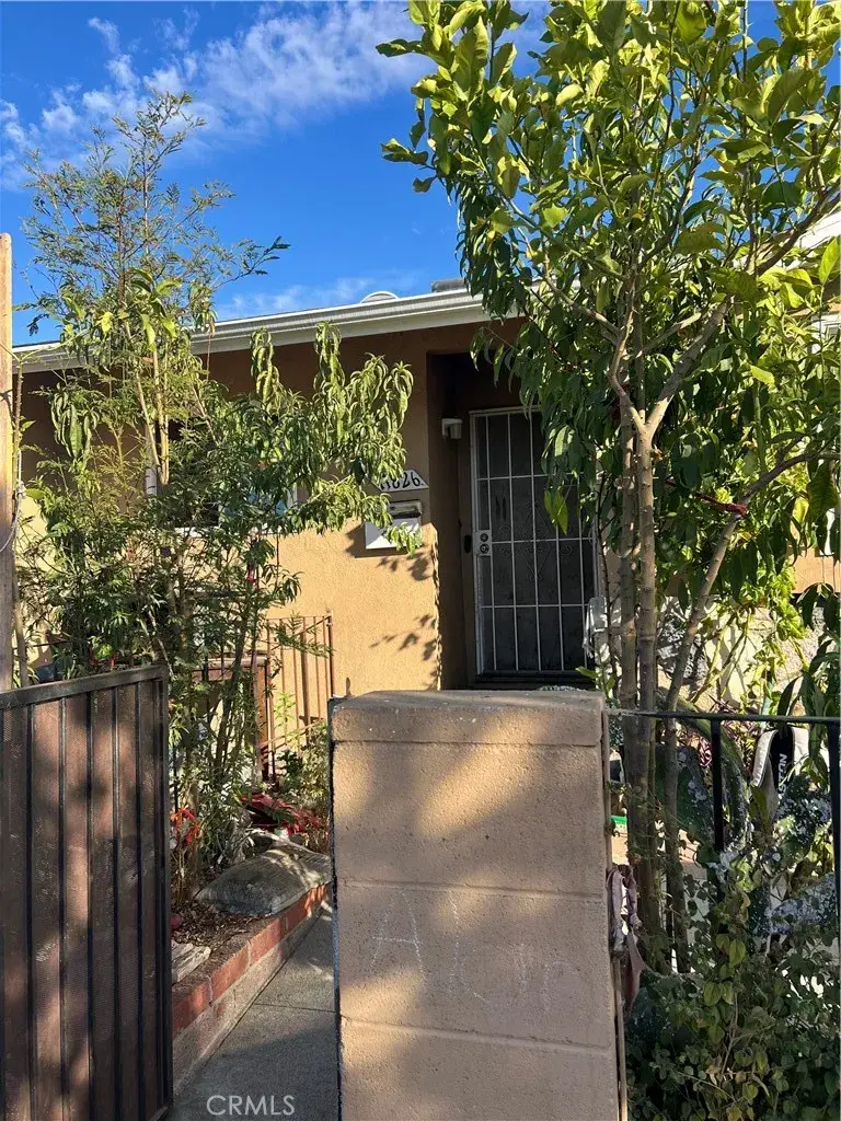 11826 Fellows, San Fernando, CA 91340 - #3