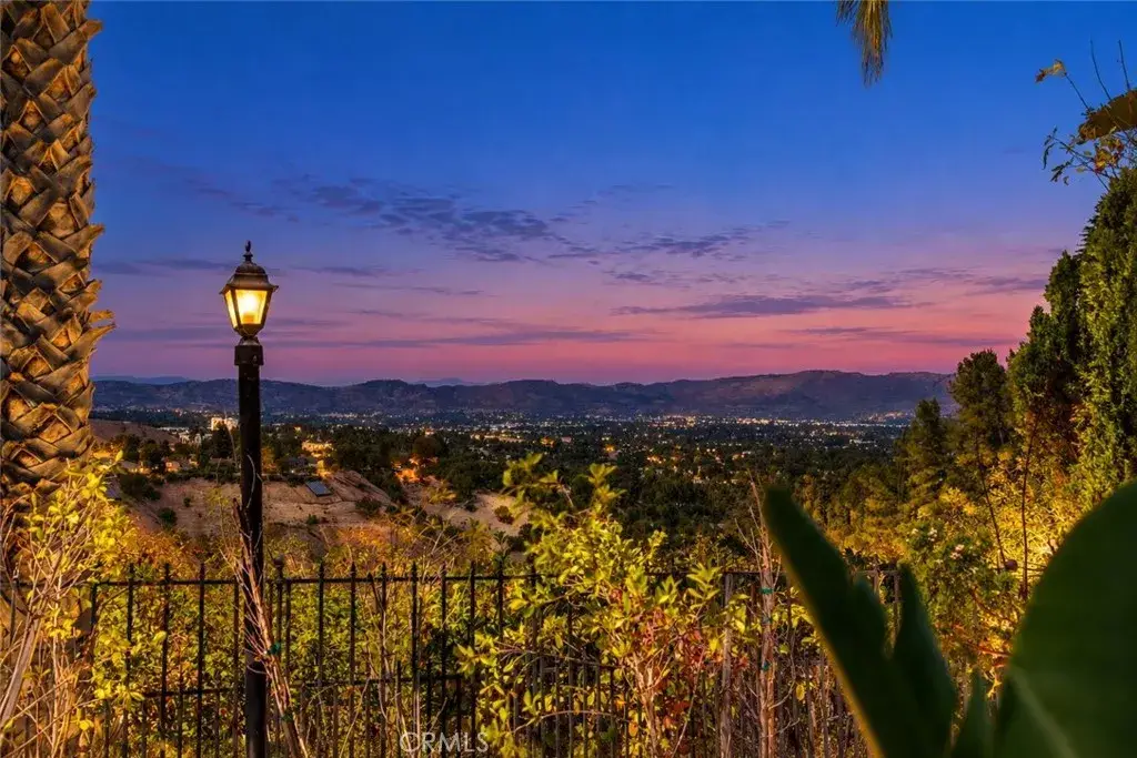 4537 Ellenita Avenue, Tarzana, CA 91356 - #1