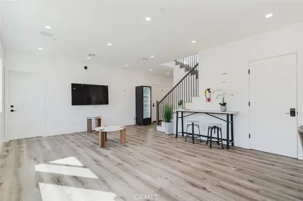 13364 Pala Avenue, Sylmar, CA 91342