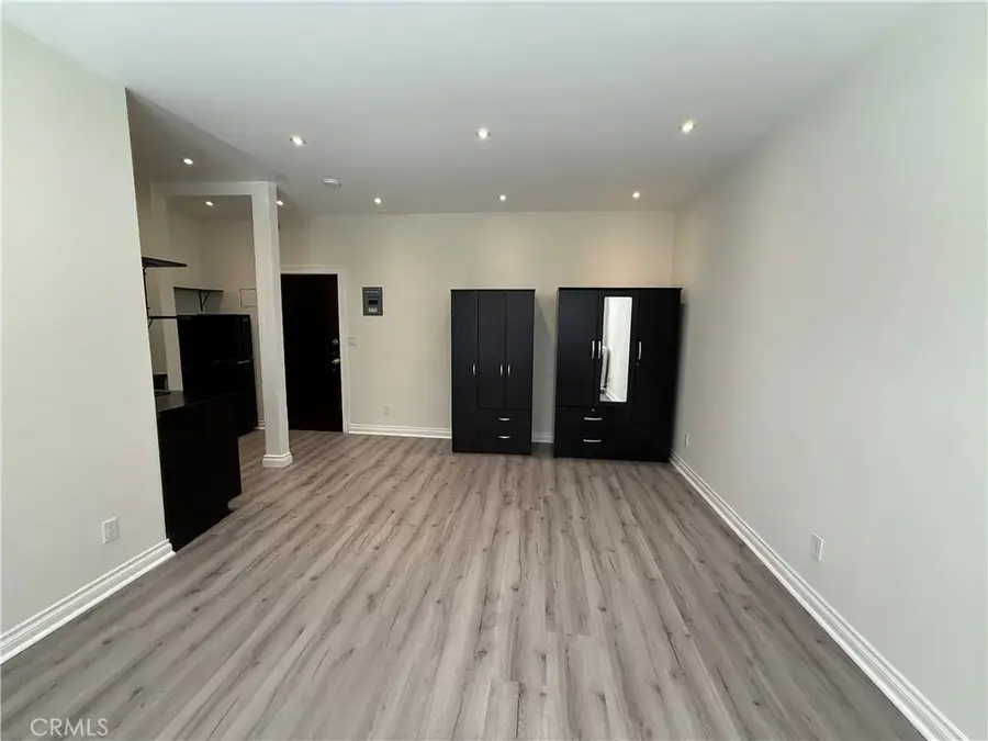 2121 James M Wood #110, Los Angeles, CA 90006 - #2
