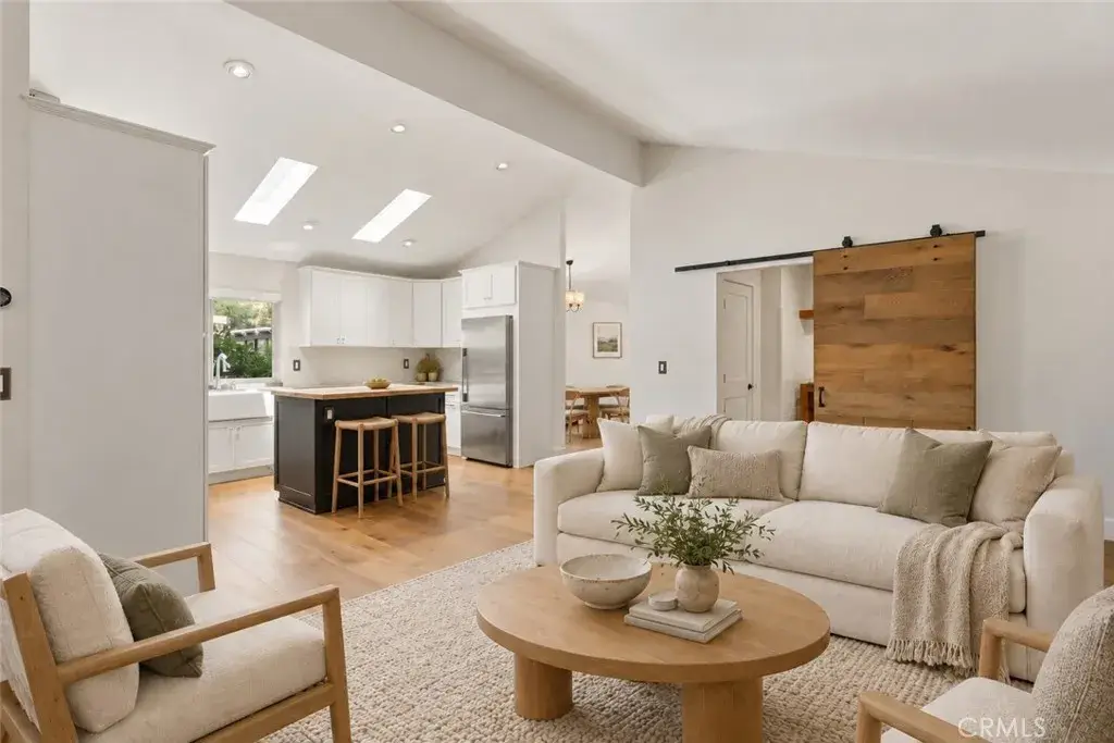 34 Nottingham Road, Westlake Village, CA 91361 - #1