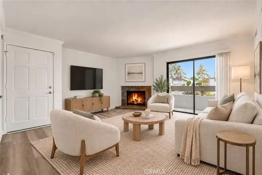 19620 Sherman Way Unit 1, Reseda, CA 91335 - #2
