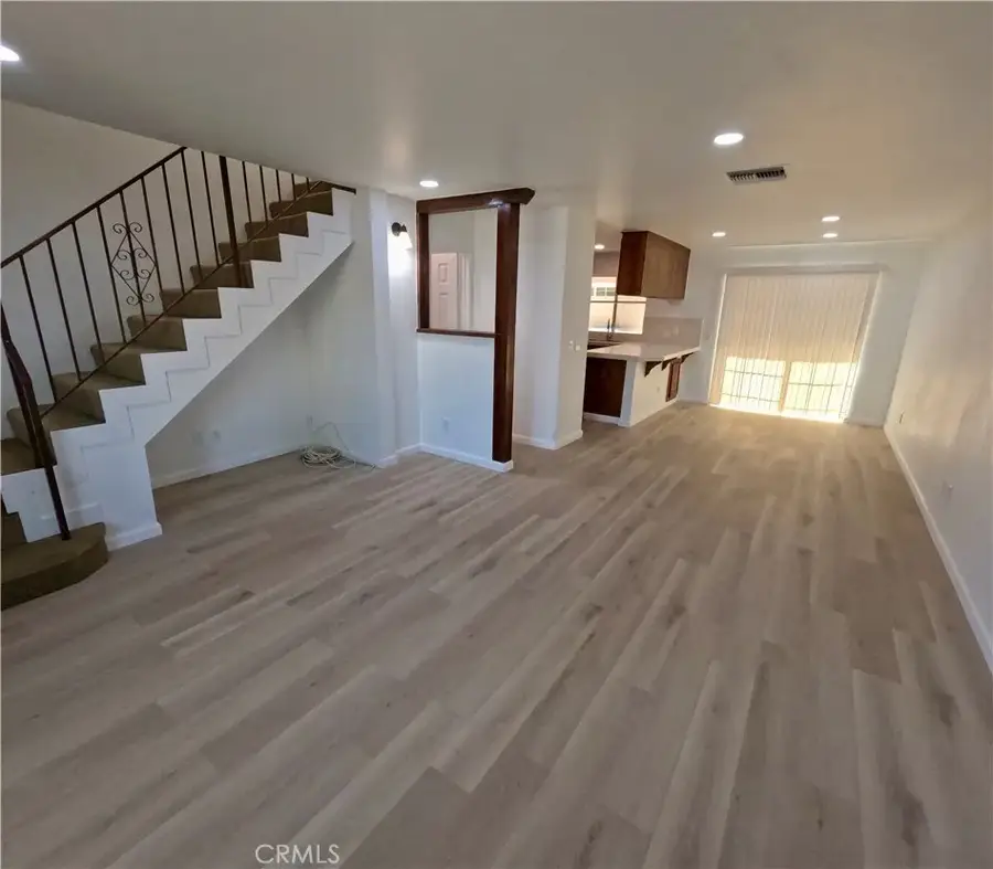 1902 W Victory, Burbank, CA 91506 - #2