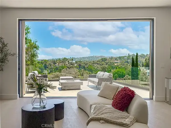 5134 Medina, Woodland Hills, CA 91364
