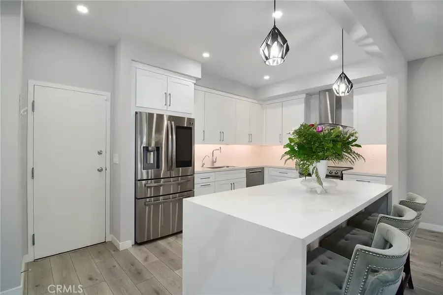 5216 Yarmouth Avenue #307, Encino, CA 91316 - #3