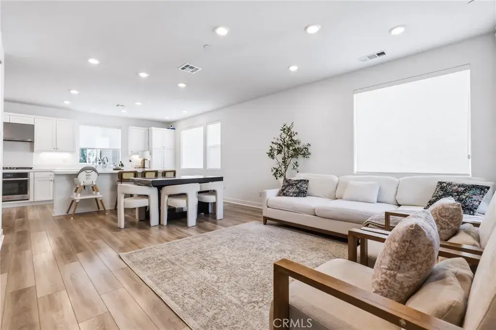 26799 Keystone, Valencia, CA 91381 - #1