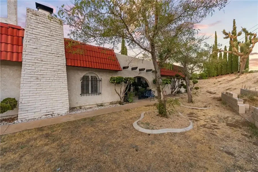 125 Lakeview, Palmdale, CA 93551 - #3