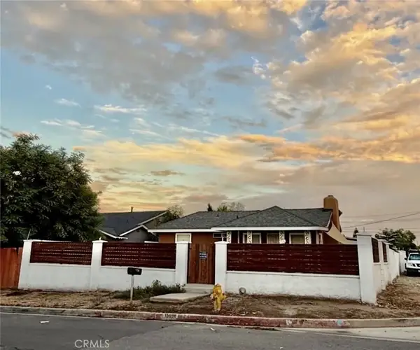 15096 Paddock Street, Sylmar, CA 91342