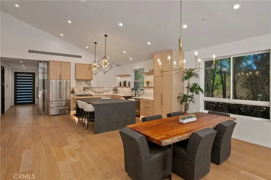 5715 Troost Avenue, North Hollywood, CA 91601 - #3