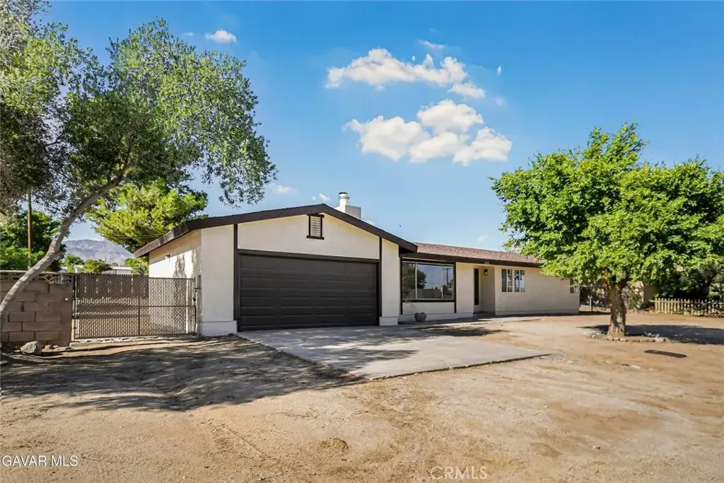 13116 E East Avenue W10, Pearblossom, CA 93553 - #1
