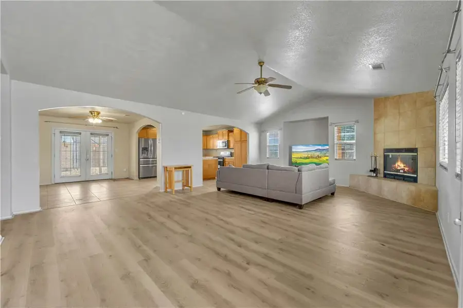 21648 95th, California City, CA 93505 - #3
