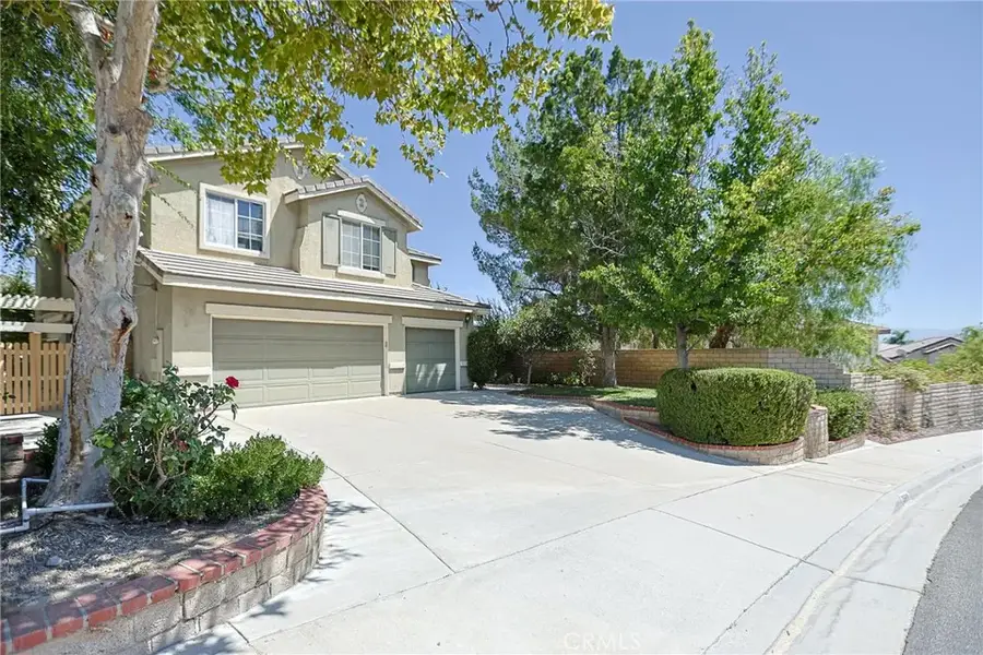28611 Lupine St, Castaic, CA 91384 - #2