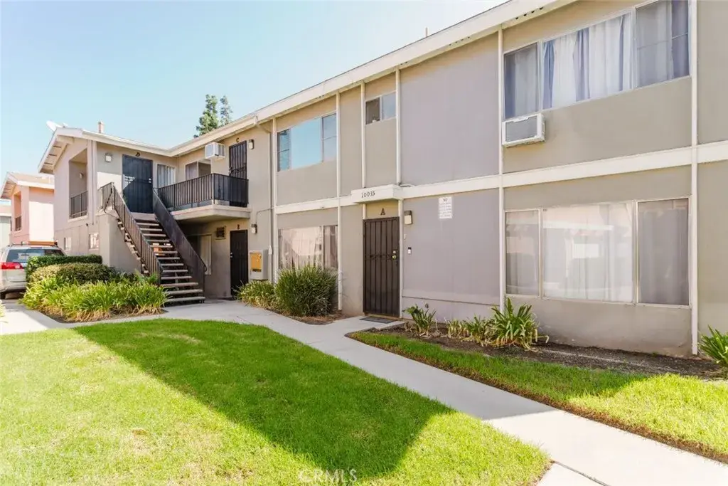 10035 Sepulveda Boulevard, San Fernando Valley, CA 91345 - #1