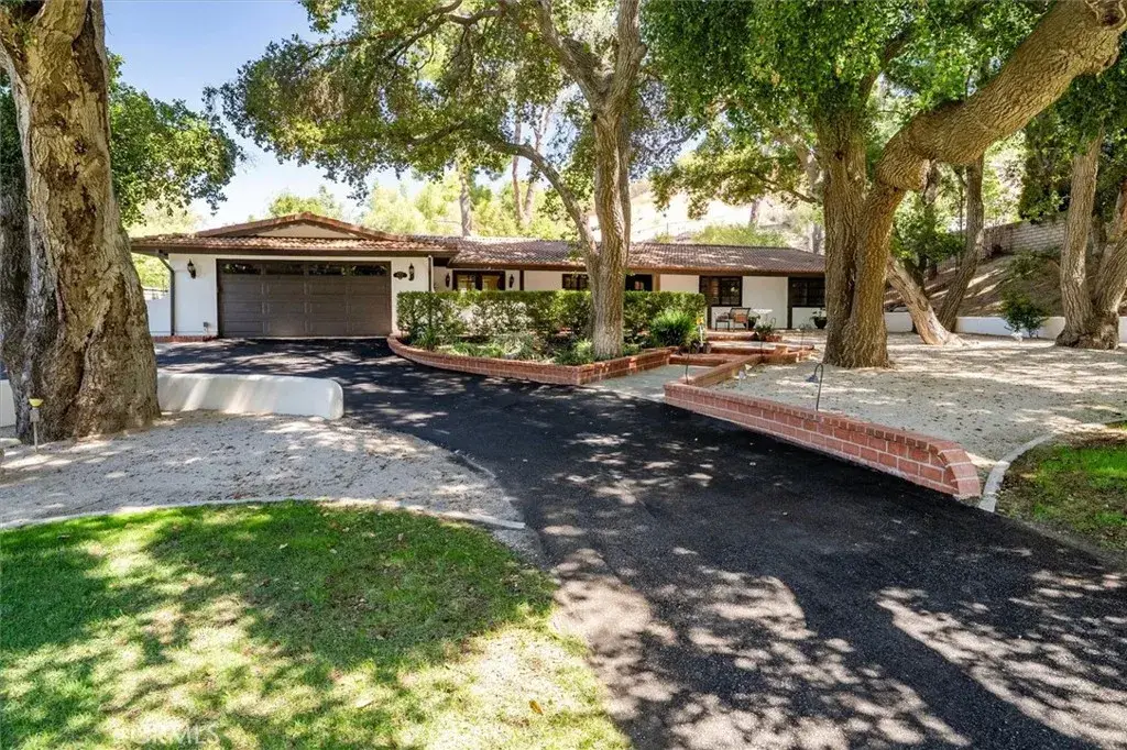 15737 Warm Springs, Canyon Country, CA 91387 - #1
