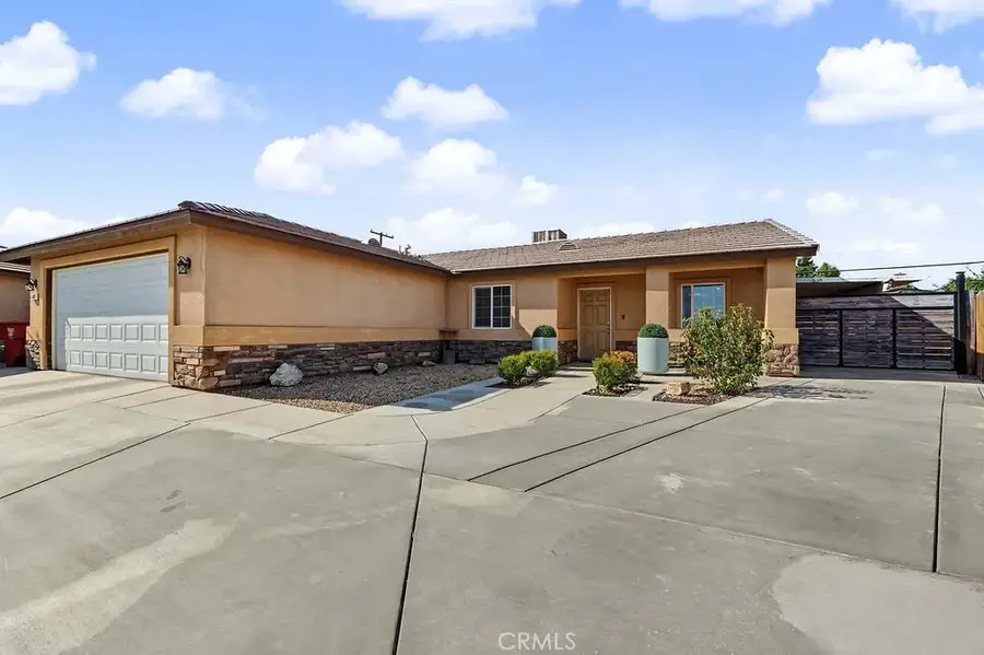6100 Pizarro, Bakersfield, CA 93307 - #2